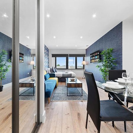 Modern One Bedroom Flat - Sleeps 5 -Near Heathrow - London Ub3 Londres Exterior foto
